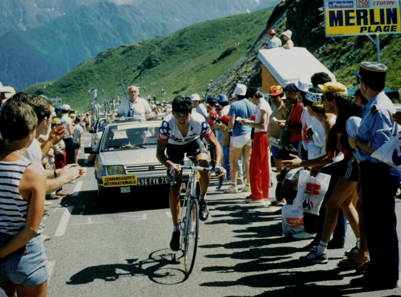 Últimos metros antes de la llegada al Col du Granon, victoria de Eduardo Chozas en 1986